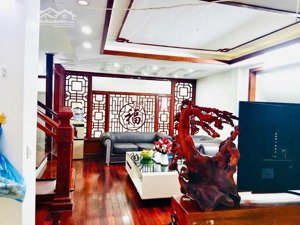 bán nhà phố hoàng cầu - đống đa 80m x 4 tầng x mt 6.5m . phân lô - vỉa hè - kinh doanh - oto tránh