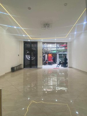 trại cá siêu đẹp - ngõ thông kinh doanh - thang máy nhập khẩu - tương lai giá trị tăng cao - mặt