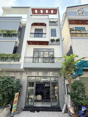 bán nhà đường lê văn sỹ, p10, phú nhuận, gần thpt hàn thuyên, giá 3tỷ500, dt 72m2, hđ thuê 17tr/th