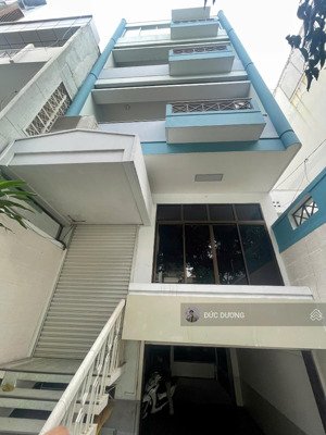 cực phẩm - 70tr/th có thang máy, hầm để xe, hẻm 8m - bùi hữu nghĩa, sát q1 5,5x 16m - giá 19,7 tỷ