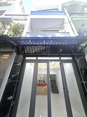 mua bán nhà quận 4, 3 tầng hoàn công, 35m2 đất, diện tích hiếm khu 20 thước thông vĩnh khánh !