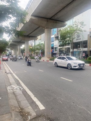 siêu phẩm nhà đẹp cầu giấy -ngõ thông kinh doanh -ô tô đỗ cửa mặt ngõ thoáng trước sau-nhỉnh 16 tỷ