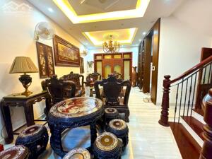 Bán nhà Nguyễn Khuyến 42m2 nhà đẹp 7 tầng thang máy ở luôn 11.8 tỷ