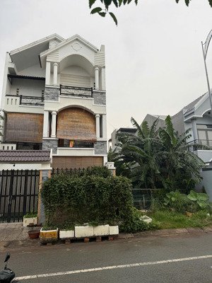 bán đất phước thiện-vinhomes q9-10*30 - giá chỉ 56/m2 hàng hiểm, giá tốt