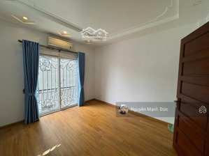 nhà dân xây tư đình dt 33m² - sát mặt đường - vừa ở vừa kinh doanh - chỉ 8.15 tỷ