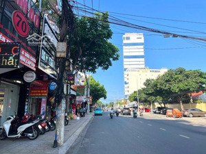 nhà nhà 2 mặt tiền đường dã tượng nha trang ngay biển trần phú giá tốt