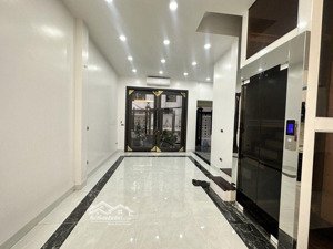 bán nhà ngọc lâm, 13 tỷ, 68m2, lô góc, thang máy, view đẹp, giá siêu hời, long biên, hà nội