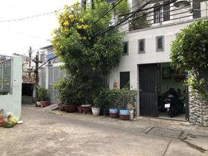 bán nhà quận 6 - gần nguyễn văn luông, 3 tầng, ngang 6.5x10, hẻm 5m, nhỉnh 6 tỷ