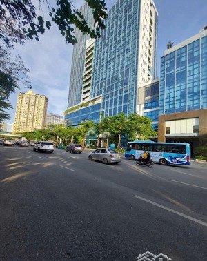 bán nhà mặt phố tại đường võ chí công 145m2, giá 75 tỷ. tây hồ