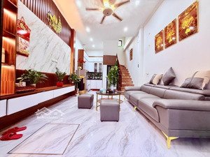 chính chủ bán nhà nguyễn bặc thanh trì dân xây mới ngõ rộng gần ô tô giá 5.45 tỷ nội thất đẹp 3pn