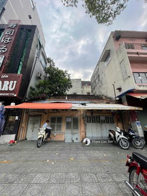 biệt thự duy nhất ngang 8m, sử dụng hơn 200m2 - trung tâm quận 10 - mặt tiền 376 nguyễn tri phương