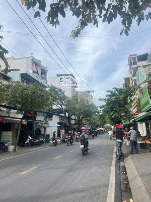 bán toà nhà chdv 6.3x27m, hầm 5tầng giá 34tỷ - tn: 150triệu, lý phục man p.bình thuận, q.7