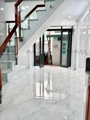 bán nhà mới shr vuông vức pháp lý chuẩn chỉnh, huỳnh tấn phát q7, 2 tầng, chỉ 2tỷ680