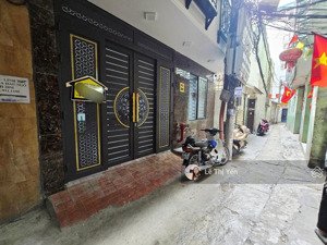 bán nhà xuân thủy 6 tầng thang máy ô tô giá 10.2 tỷ. có sổ đỏ