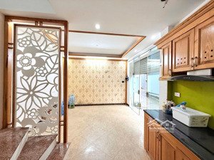 bán nhà trần thái tông cầu giấy, ngõ thông, đường thoáng, mặt tiền rộng, 30m2, 5 tầng, 7,5 tỷ