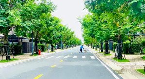 bán nhà phố vườn 6x15m trục đường chính 16 aquaria . 4.4 tỷ thương lượng