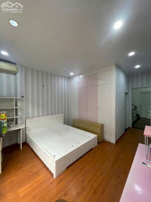 Cho thyê nhà mặt đường Trần Khánh Dư , Ngô Quyền phù hợp làm văn phòng , kinh doanh hàng sạch sẽ