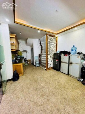 Cần bán gấp nhà ngõ 44 Trần Thái Tông 30m2, 5T, mt rộng , nhà đẹp ở ngay, ngõ thông gần phố