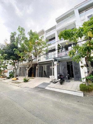 bán nhà đường đặng thùy trâm - gần đại học văn lang (79m2) - 4 tầng - 15,8 tỷ