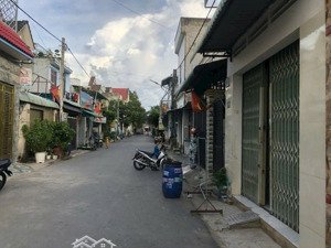 chính chủ gởi bán dãy trọ gần chiêu liêu, p. tân đông hiệp. có 5p và 1 kiot. dt 100m2. ngang 5m