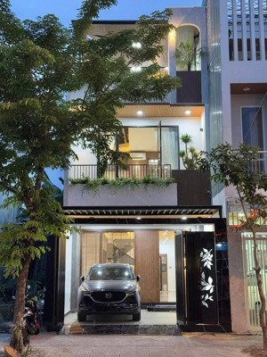 bán gấp nhà riêng, có nguồn tiền ổn định đang cho thuê 16tr/tháng 68m2 tại bình an, bd.