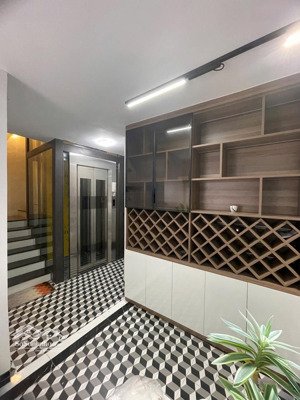 bán nhà 6 tầng thang máy vị trí cực đẹp 15m ra đường tây sơn nội thất hiện đại giá 10.x tỷ