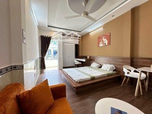 cần bán ccmn triều khúc 45m2 - 7 tầng - thang máy - 11 phòng - gần 5 đại học - 10,77 tỷ