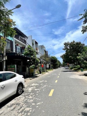 bán nhà mặt tiền ngô quyền, đối diện cầu sông hàn