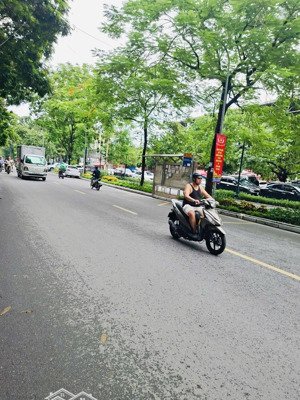 bán gấp nhà mặt phố văn cao, liễu giai, ba đình, hà nội, 69 tỷ, 96m2