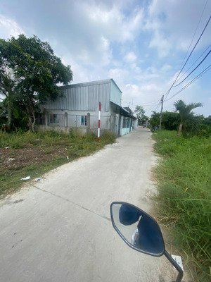 ra nhanh lô dất kế trường thcs nguyễn văn linh, bình chánh, chỉ 1,45tỷ/173m2. shr, full thổ