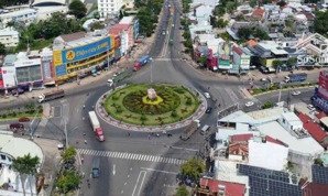 350 triệu - đất ngang 10m, trục mặt tiền đường đt 753