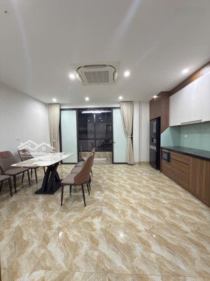 bán nhà riêng tại thành thái, cầu giấy, 10,5 tỷ, 40 m2, 3pn, 4wc, 5 tầng, đẹp mê ly