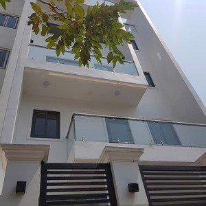 đúng giá - đúng hình - phòng trọ diện tích lớn cho sinh viên đh umt