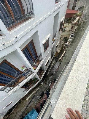 bán gấp nhà mới xây hồ tùng mậu 5 tầng, 36m gần bệnh viện, trường học, công viên giá tốt 8,2 tỷ