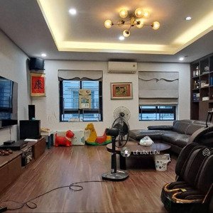 cần bán nhà đường hoàng công chất 54m 15 tỷ phân lô vỉa hè ô tô tránh