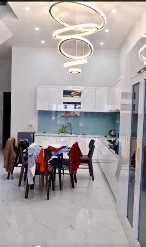 cần bán nhà 2,5 tầng - đường 10,5m dương loan - p. hoà xuân - dt: 130 m2 - giá hợp lý