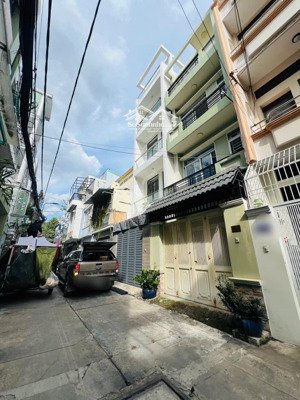 bán nhà - lý thường kiệt - đối diện đh bách khoa - 66m2 (4x17) - 8 phòng hẻm xe hơi 6m - 15.2 tỷ