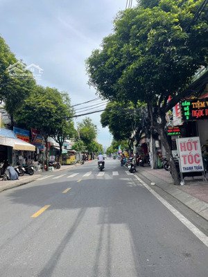 vị trí đẹp cho nhiều mục đích - diện tích 283m2 mặt tiền đường lê văn lương - quận 7