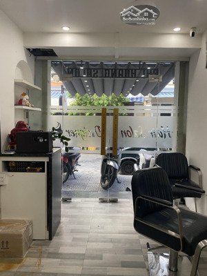 nhà 3 tầng mặt tiền kinh doanh đỉnh cao diện tích 51m2, ngang 3,5m dài 15m - 5,2 tỷ