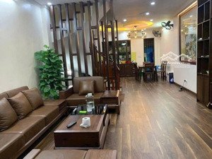 giá hơn 5 tỷ: hiếm 35m chợ kiến hưng hà đông cạnh xa la. khu trung tâm hà đông: