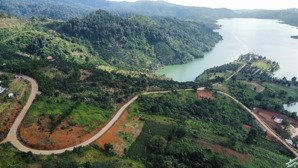 bán đất hồ ngọc (lộc tân, bảo lâm cũ) phường 2, bảo lộc,giá 7,2 tỷ, dt:4800m2, view đẹp ,1,5tỷ/sào