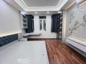 bán nhà bùi xương trạch, 34m2 + 5 tầng, gara ô tô, kih doanh, ô tô tránh, full nội thất, giá 6.8 tỷ