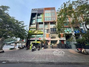 tòa nhà mặt tiền cách mạng tháng tám, q3 - dt: 7x27m - 6 tầng - hđt 200 triệu/tháng - giá 55 tỷ