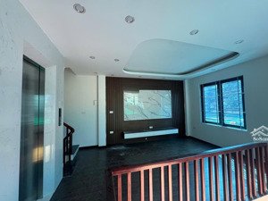 nhà đẹp đủ nội thất cơ bản vĩnh ninh thanh trì dt 36m2 5 tầng mt 4m chào 6 tỷ