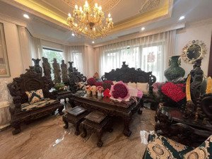 biệt thự đơn lập hoa sữa vinhomes riverside 367m, nhà đẹp giá đầu tư. giành cho giới tinh hoa