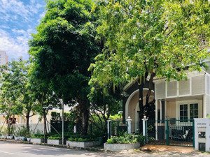 hot! bán biệt thự tứ lập bt -mỹ phú view công viên giá đầu tư