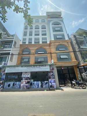 bán tòa nhà chdv - đối diện đại học văn lang - 12x25m - hầm 7 tầng - hđt: 280tr - giá: 36 tỷ