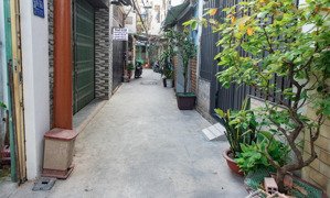 nhỉnh 6 tỷ chính chủ bán nhà trệt hẻm đường cmt8, p11, quận 3, sổ hồng công nhận 82m2 đất