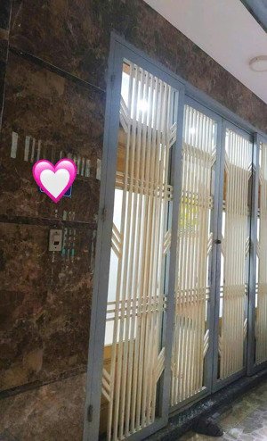 bán nhà tây hồ võ chí công 35m² x 5tgần ô tô gần hồ tây 6 tỷ hơn.