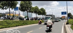 cg: thủ đức 20 căn dịch vụ. gần phạm văn đồng. 204m2 5 tầng 13 tỷ 7